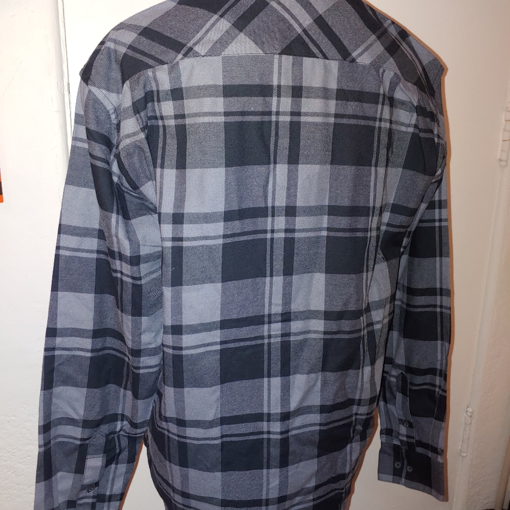 SOLD Men's Plaid RAM Button Down - Picture 3 of 5